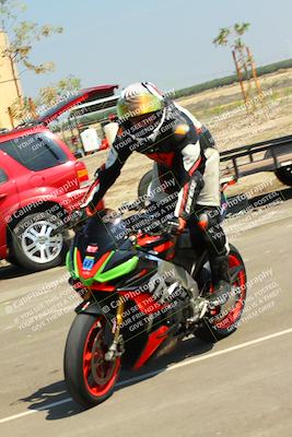media/Sep-20-2025-TrackDaz (Sat) [[27f0cde673]]/Around the Pits/